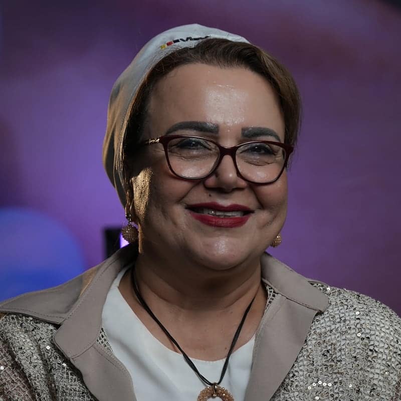 دکتر شهلا نعمتی، دندانپزشک کلینیک نگین در همسایگی چیتگر